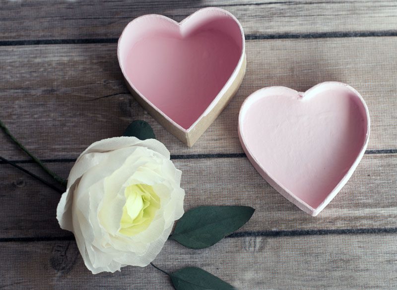 valentine box with pink painted lid